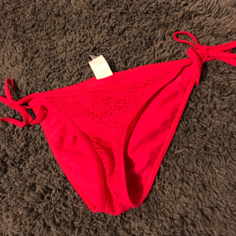 Damsel bikini bottom